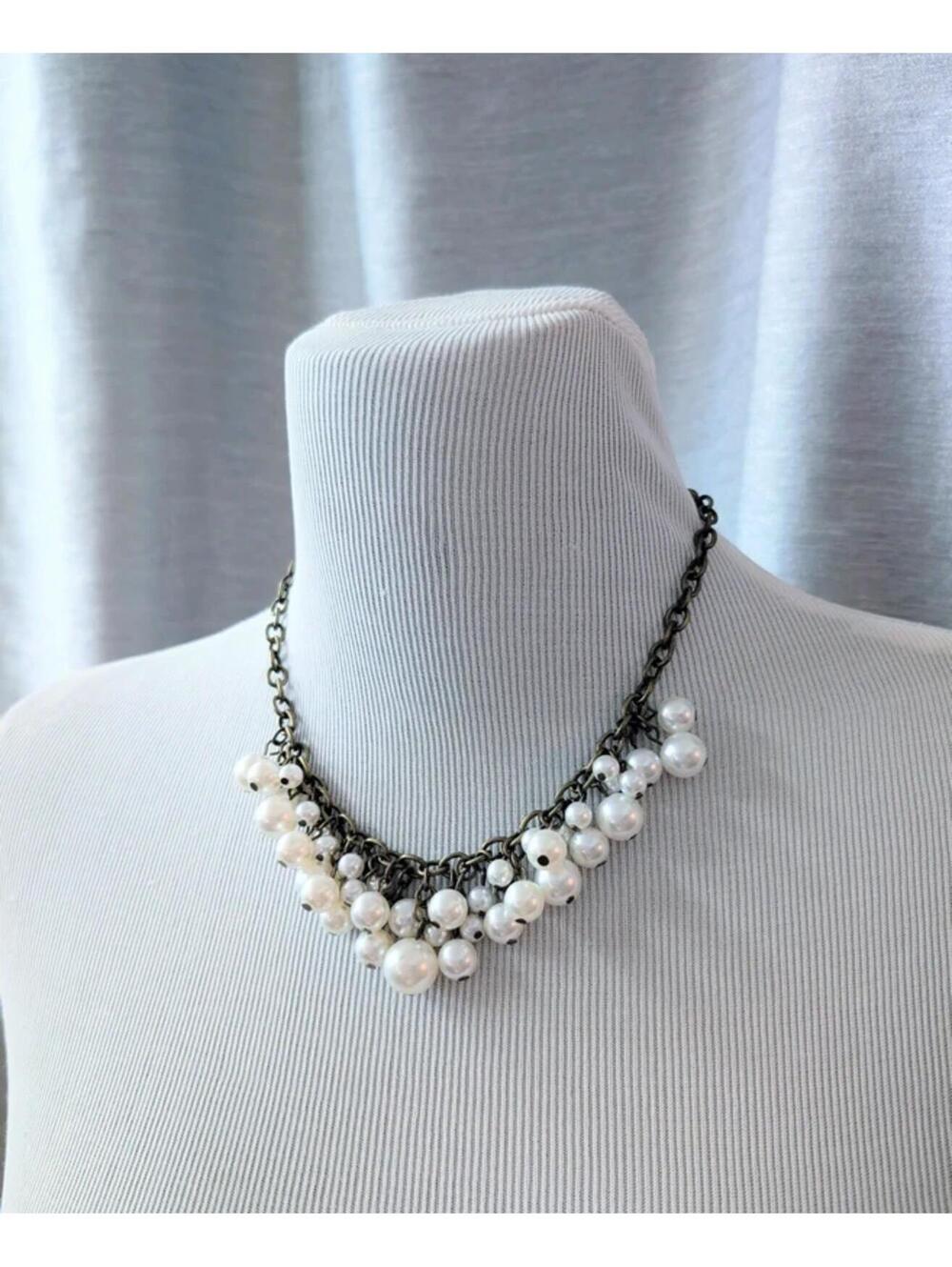 Faux Pearl Cluster Statement Necklace